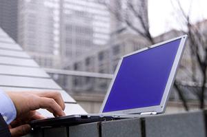 通販でも購入できる見守りカメラ